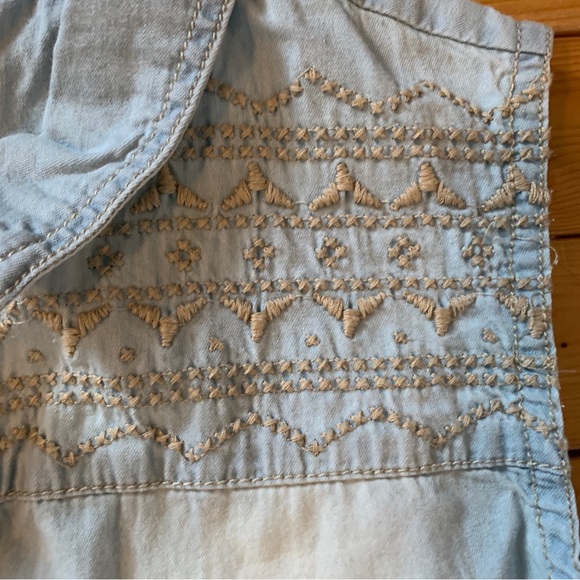 Cowgirl Chic Button Down Blouse - Picture 3 of 7